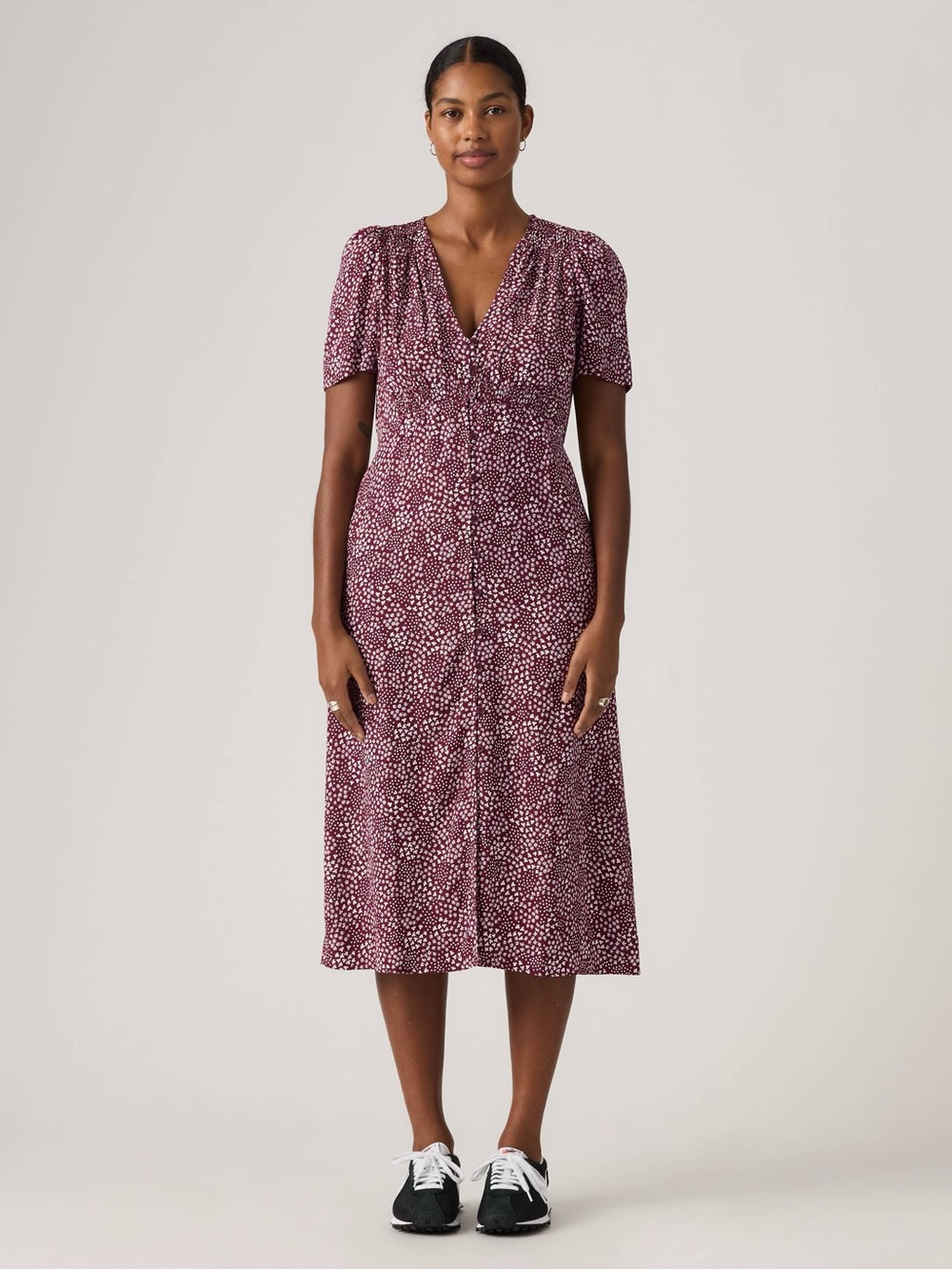 Levi’s Paola Short Sleeve Midi Dress M Burgundy Floral NWT